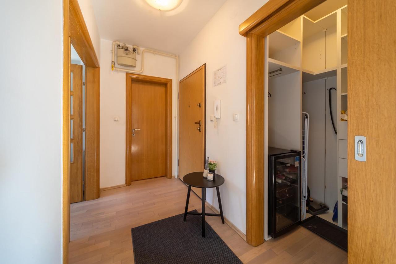 Super Petrova Apartment Zagreb Dış mekan fotoğraf