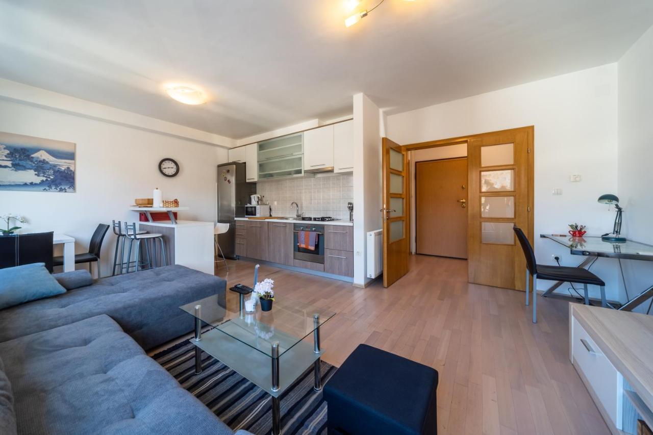 Super Petrova Apartment Zagreb Dış mekan fotoğraf