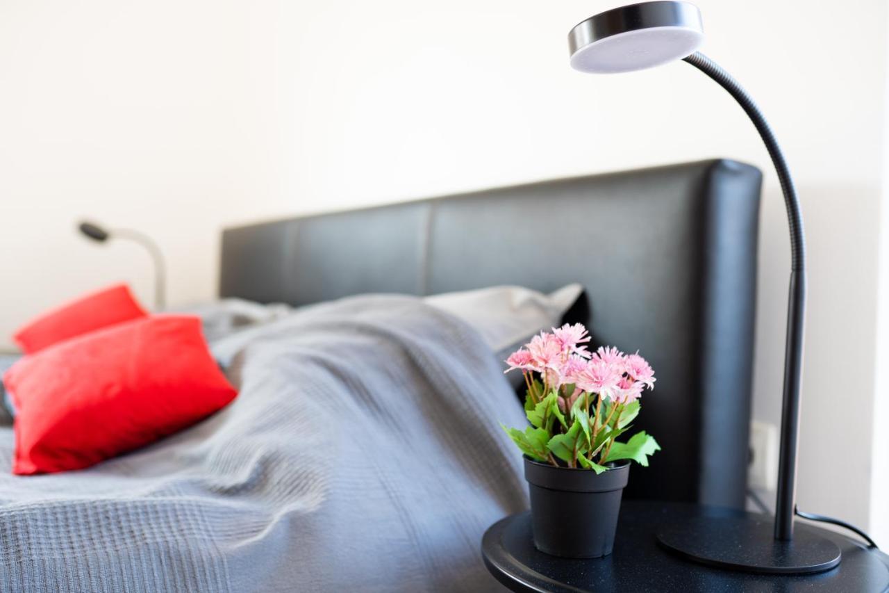 Super Petrova Apartment Zagreb Dış mekan fotoğraf